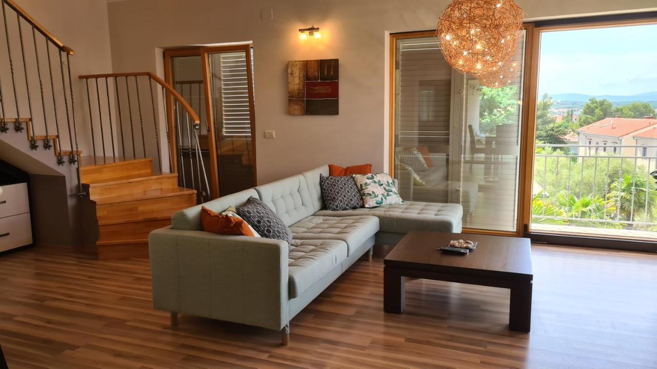 Villa Amalia Apartments Malinska Eksteriør billede