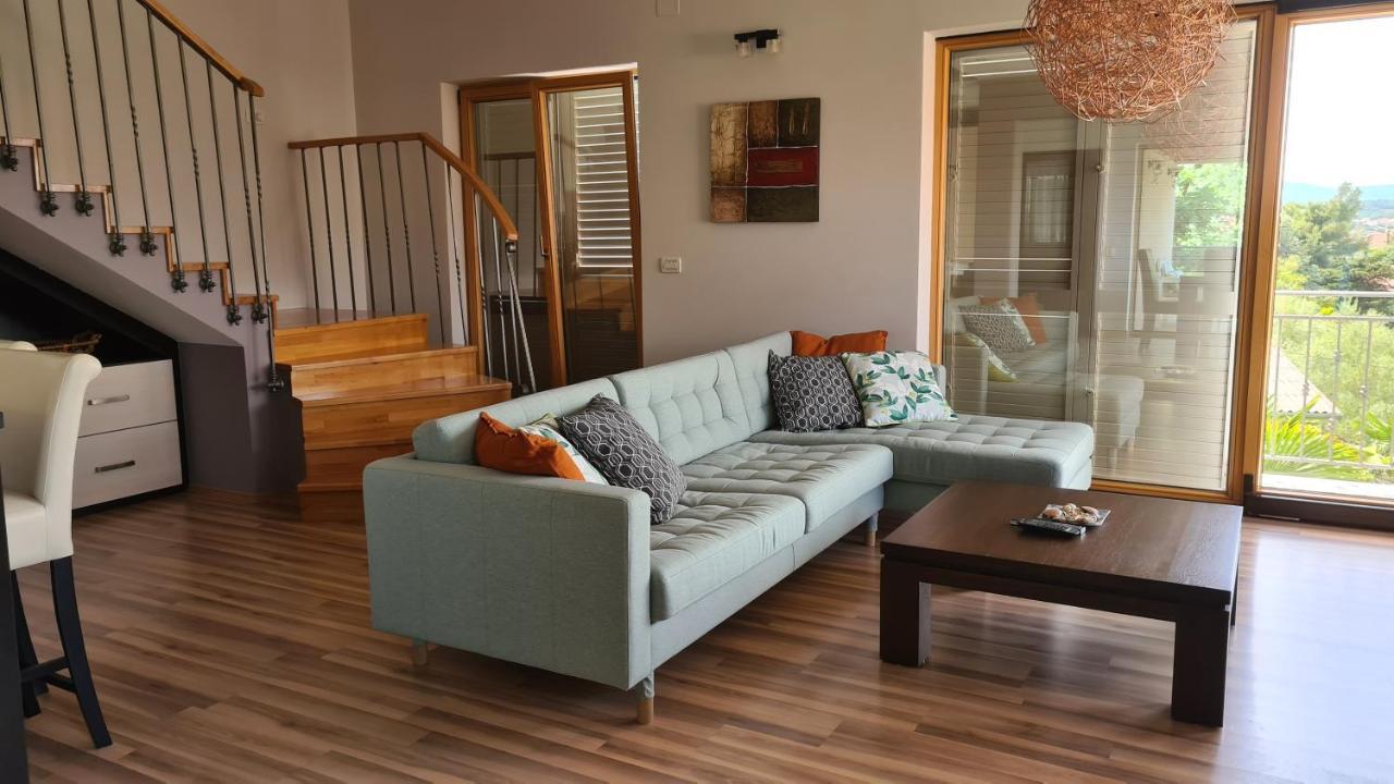 Villa Amalia Apartments Malinska Eksteriør billede